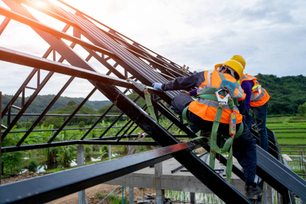 Best Flat Roof Repair Services  in Cascade, IA