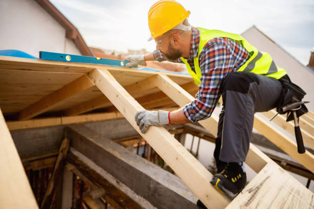 Best Flat Roof Repair Services  in Cascade, IA